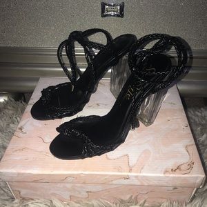 GLASS BLOCK HEEL SIZE 8🔥